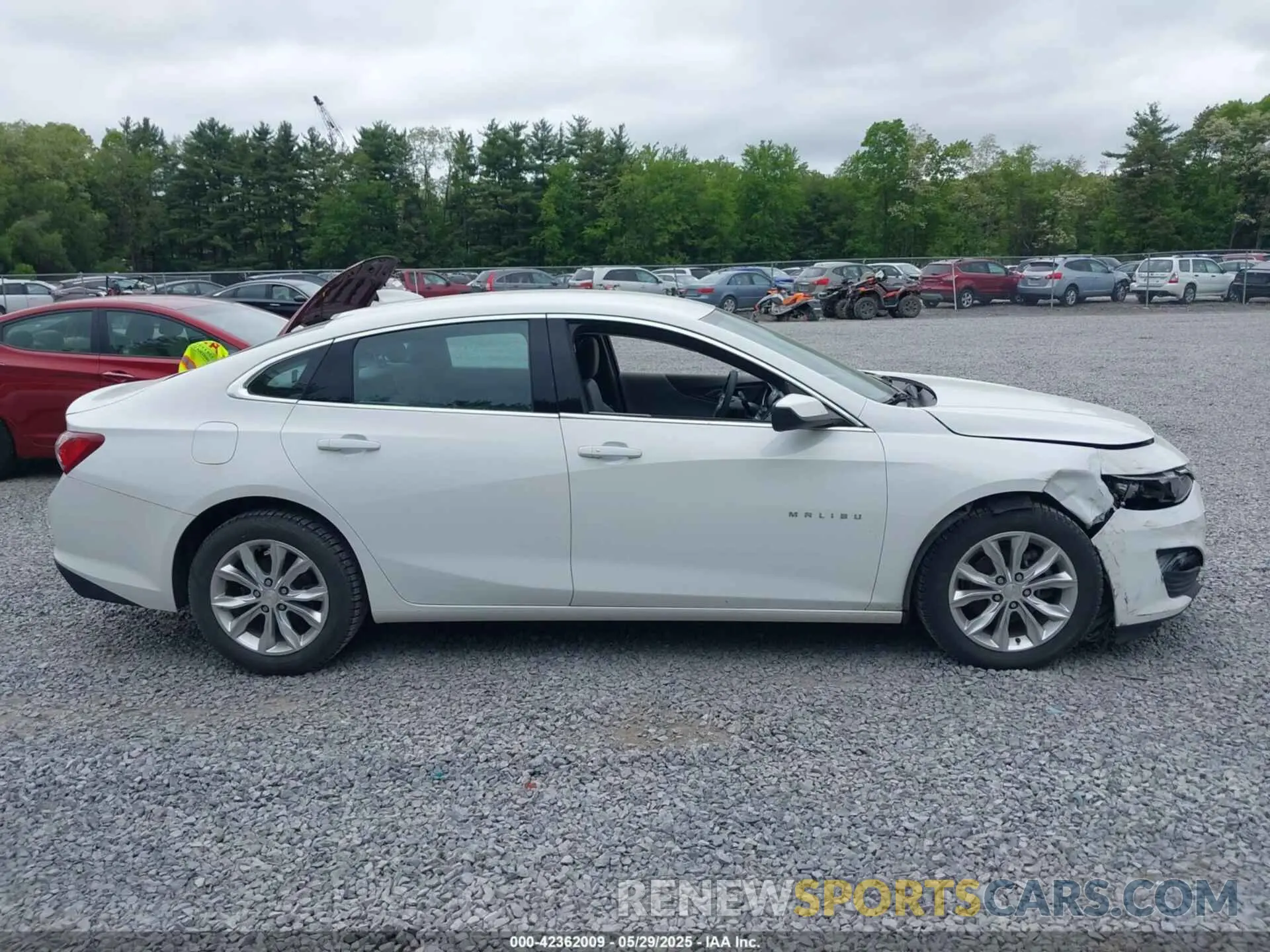 13 Photograph of a damaged car 1G1ZD5ST5MF013015 CHEVROLET MALIBU 2021