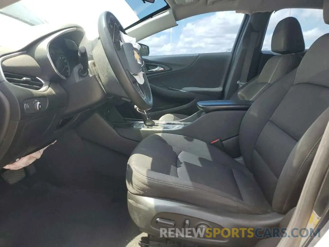 7 Photograph of a damaged car 1G1ZD5ST5MF015993 CHEVROLET MALIBU 2021