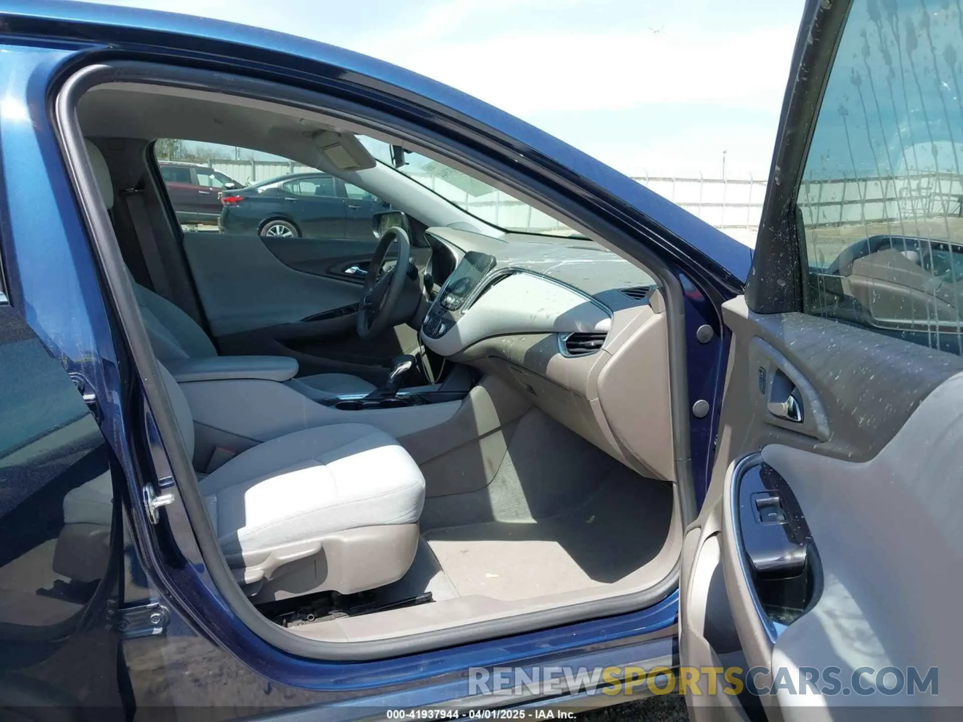 5 Photograph of a damaged car 1G1ZD5ST5MF020420 CHEVROLET MALIBU 2021