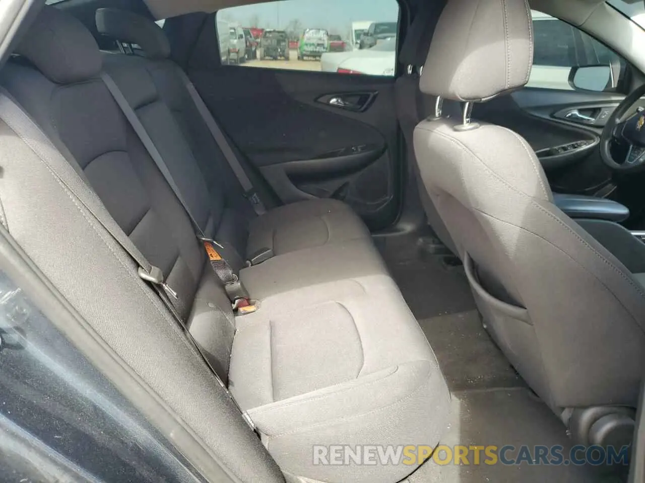 10 Photograph of a damaged car 1G1ZD5ST5MF028761 CHEVROLET MALIBU 2021