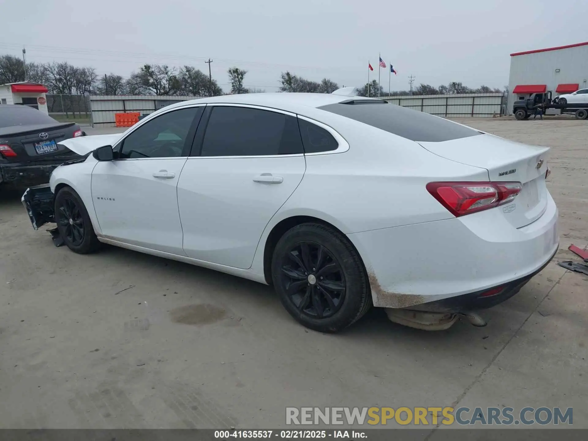 14 Photograph of a damaged car 1G1ZD5ST5MF045933 CHEVROLET MALIBU 2021