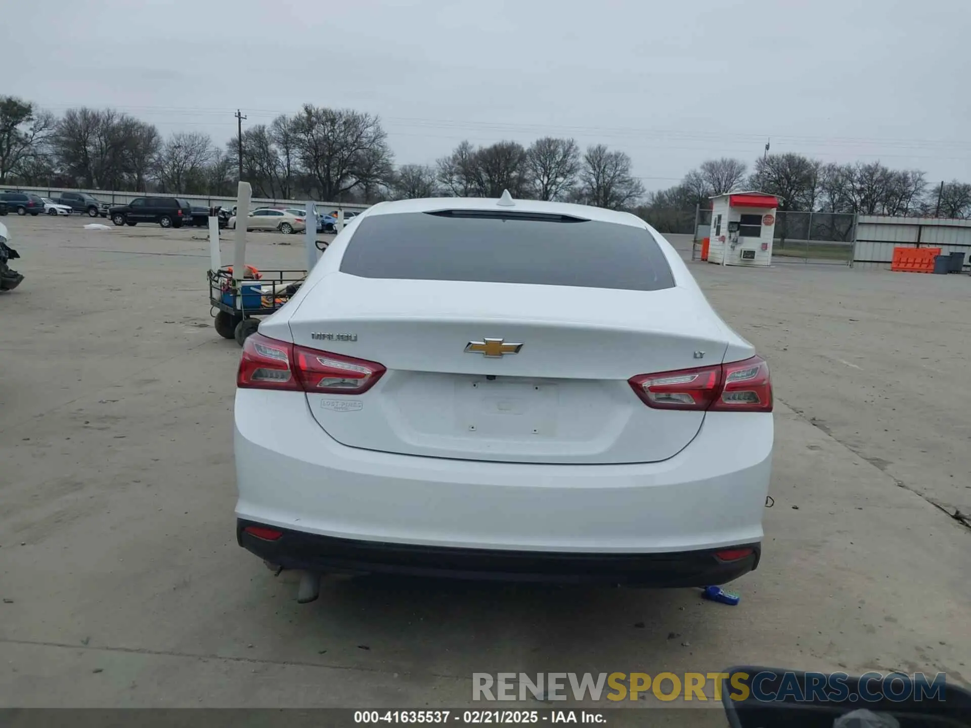 16 Photograph of a damaged car 1G1ZD5ST5MF045933 CHEVROLET MALIBU 2021