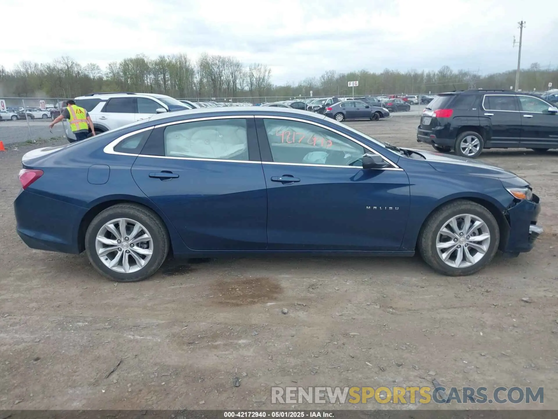 12 Photograph of a damaged car 1G1ZD5ST5MF059413 CHEVROLET MALIBU 2021