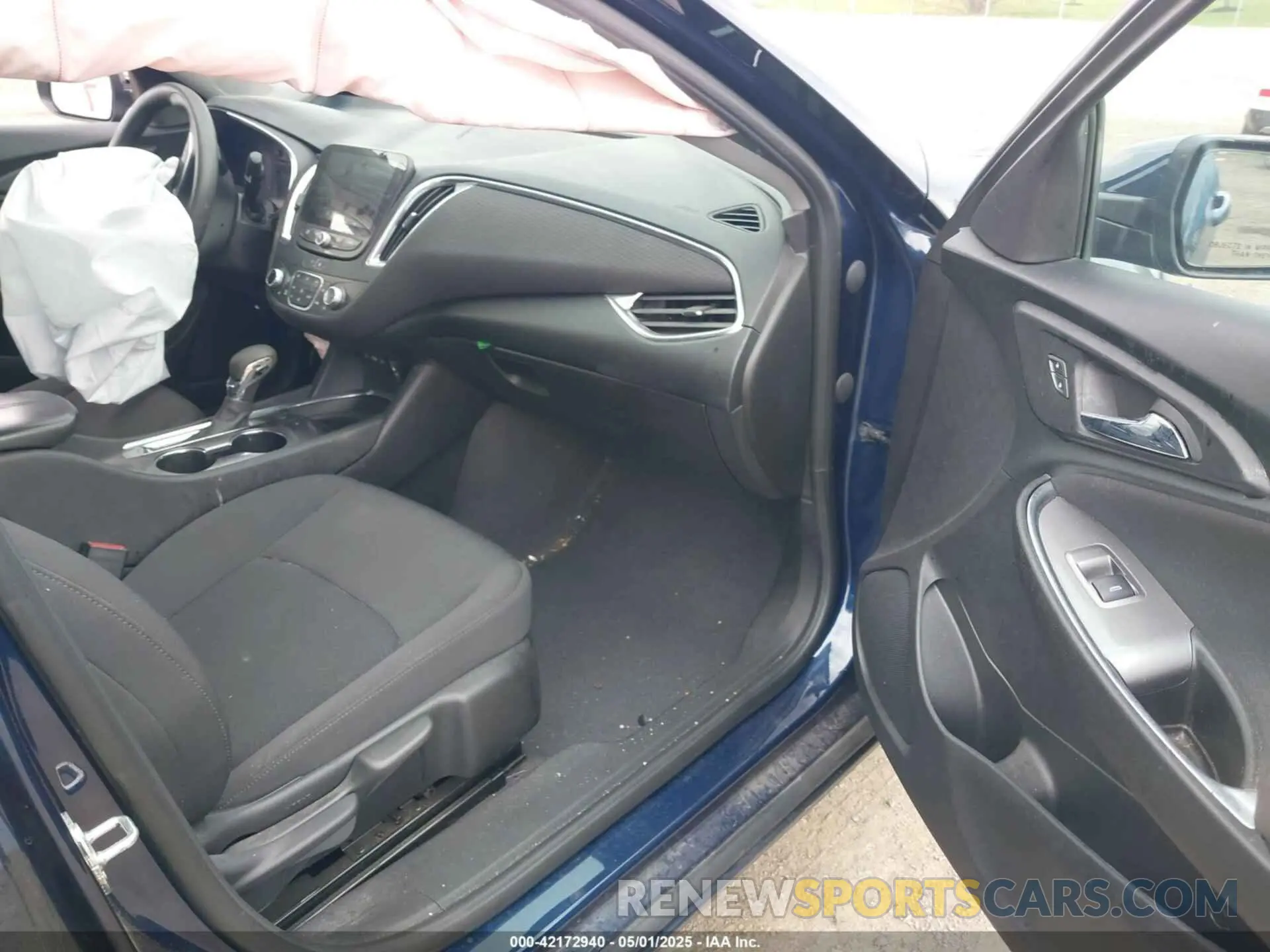 5 Photograph of a damaged car 1G1ZD5ST5MF059413 CHEVROLET MALIBU 2021