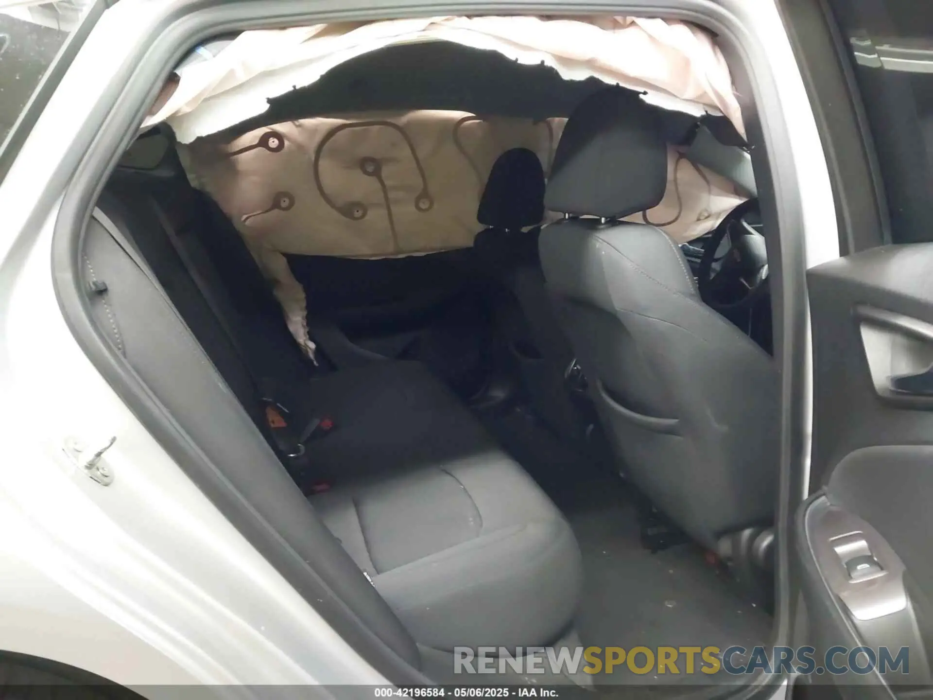 8 Photograph of a damaged car 1G1ZD5ST5MF061646 CHEVROLET MALIBU 2021