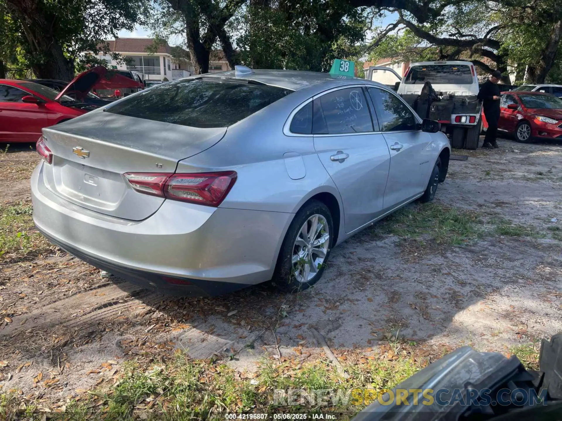 4 Photograph of a damaged car 1G1ZD5ST5MF062652 CHEVROLET MALIBU 2021