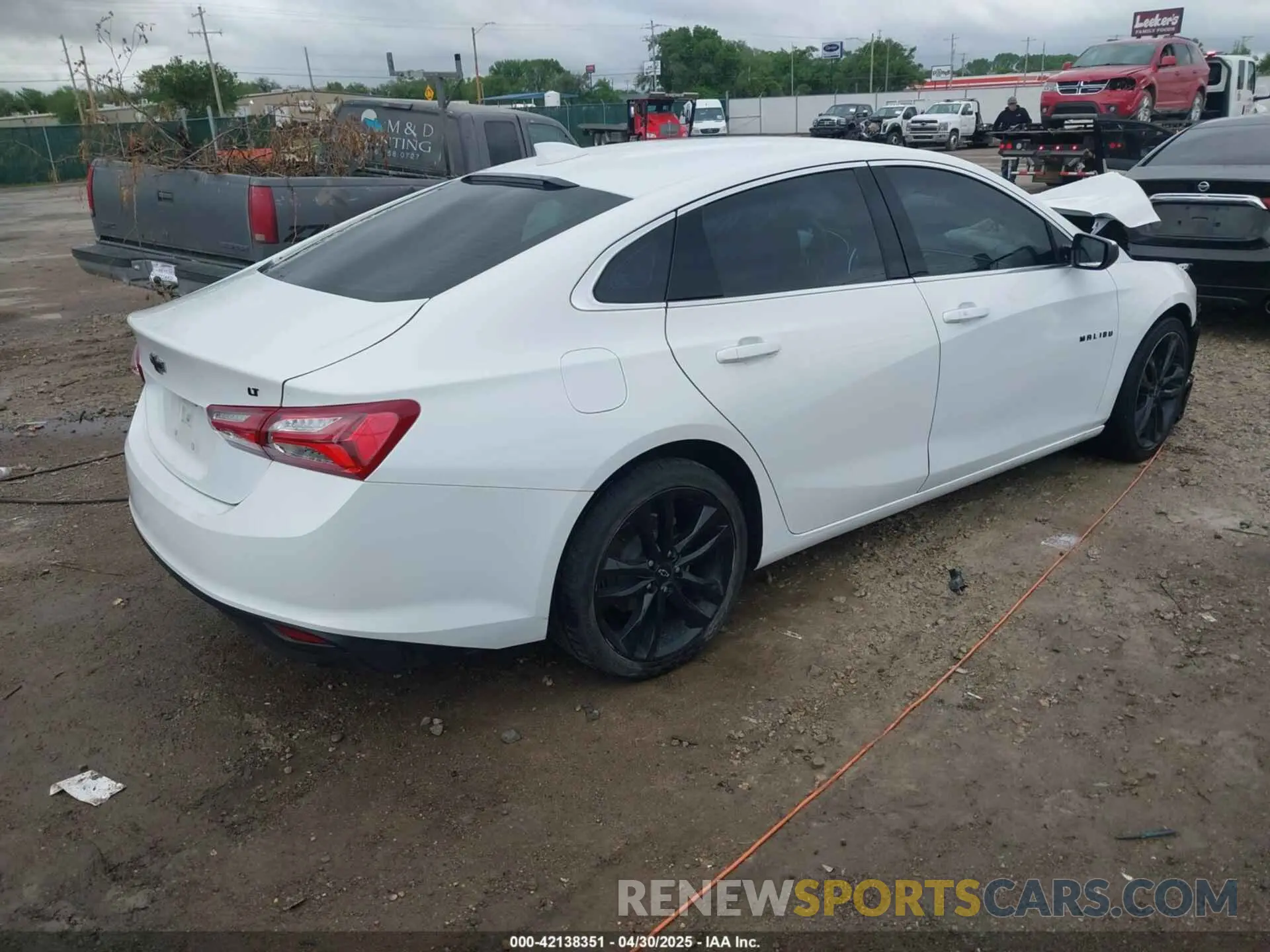 4 Photograph of a damaged car 1G1ZD5ST5MF086465 CHEVROLET MALIBU 2021