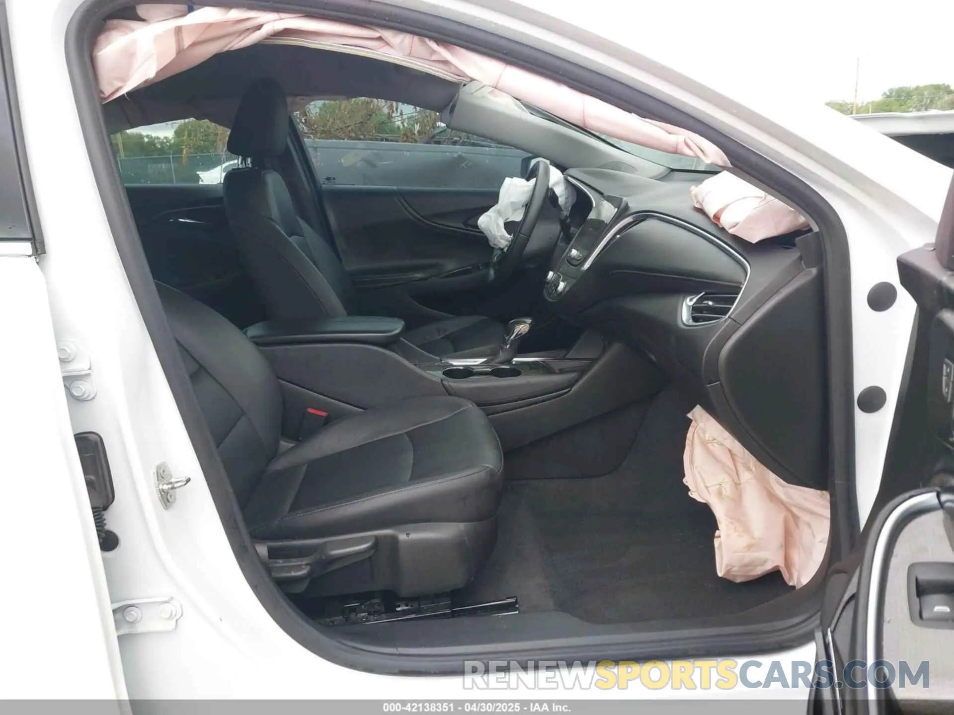 5 Photograph of a damaged car 1G1ZD5ST5MF086465 CHEVROLET MALIBU 2021