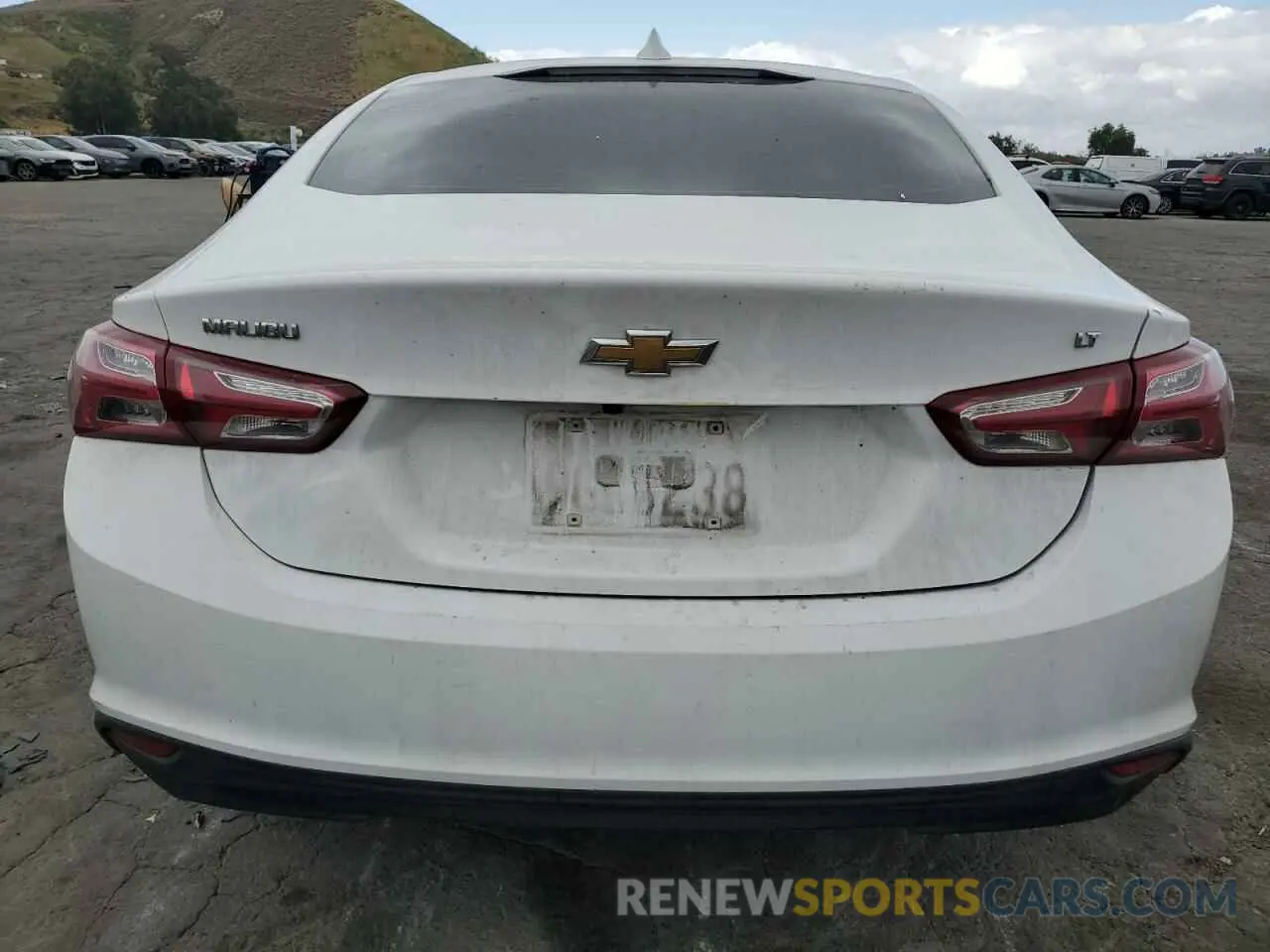 6 Photograph of a damaged car 1G1ZD5ST6MF030275 CHEVROLET MALIBU 2021