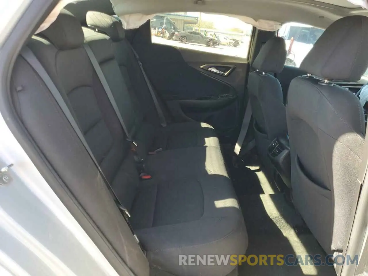 10 Photograph of a damaged car 1G1ZD5ST6MF030289 CHEVROLET MALIBU 2021