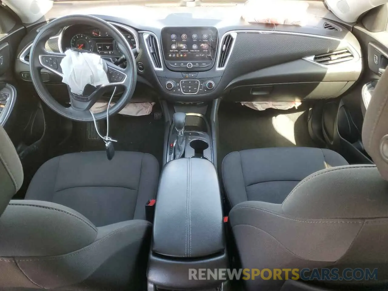 8 Photograph of a damaged car 1G1ZD5ST6MF030289 CHEVROLET MALIBU 2021