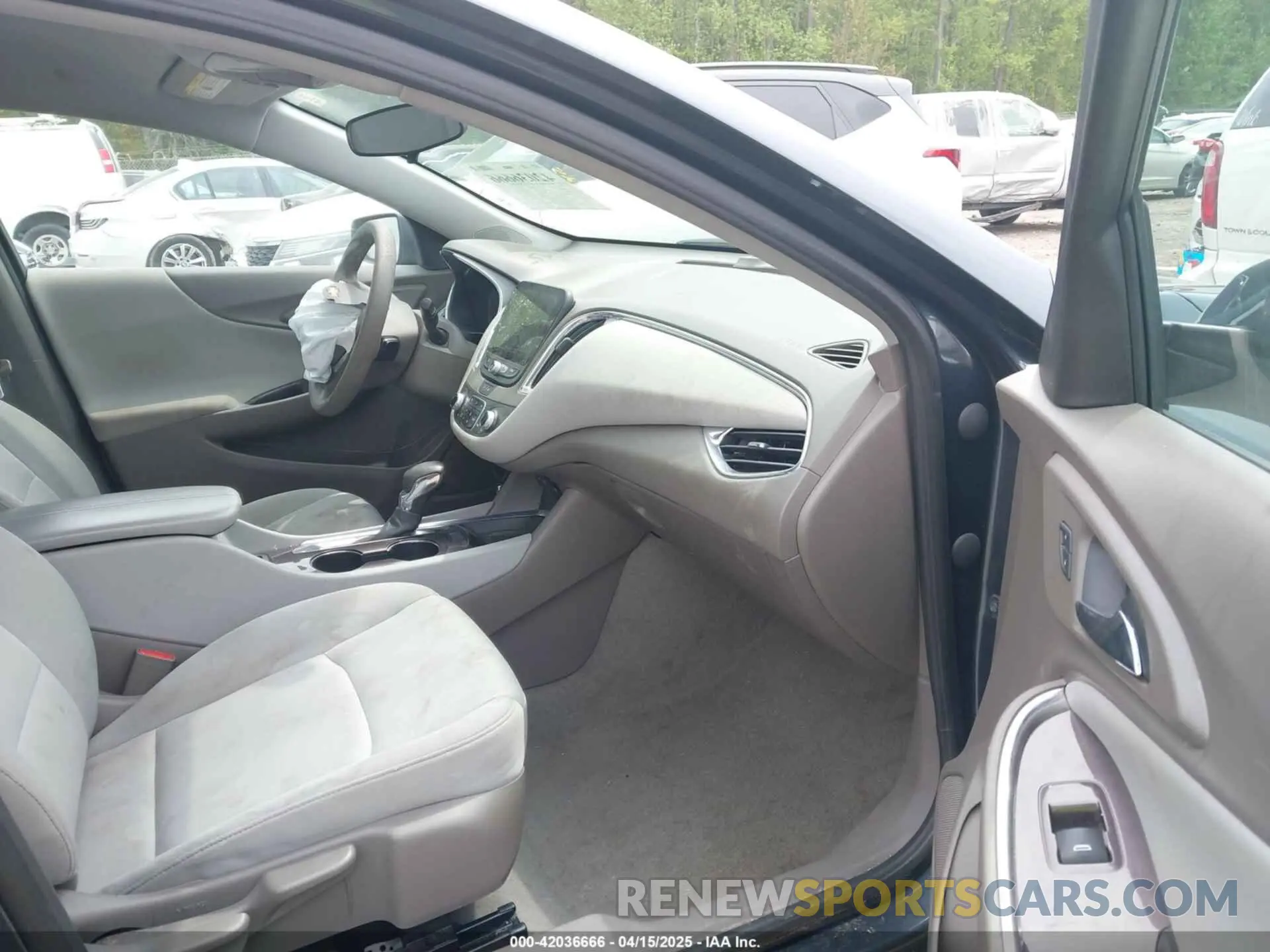5 Photograph of a damaged car 1G1ZD5ST6MF067231 CHEVROLET MALIBU 2021