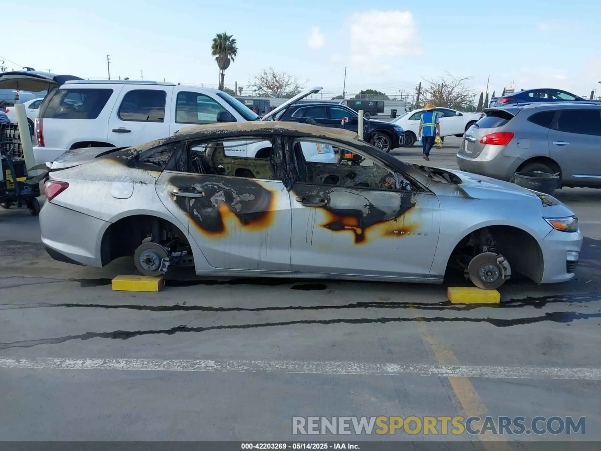 13 Photograph of a damaged car 1G1ZD5ST6MF069979 CHEVROLET MALIBU 2021