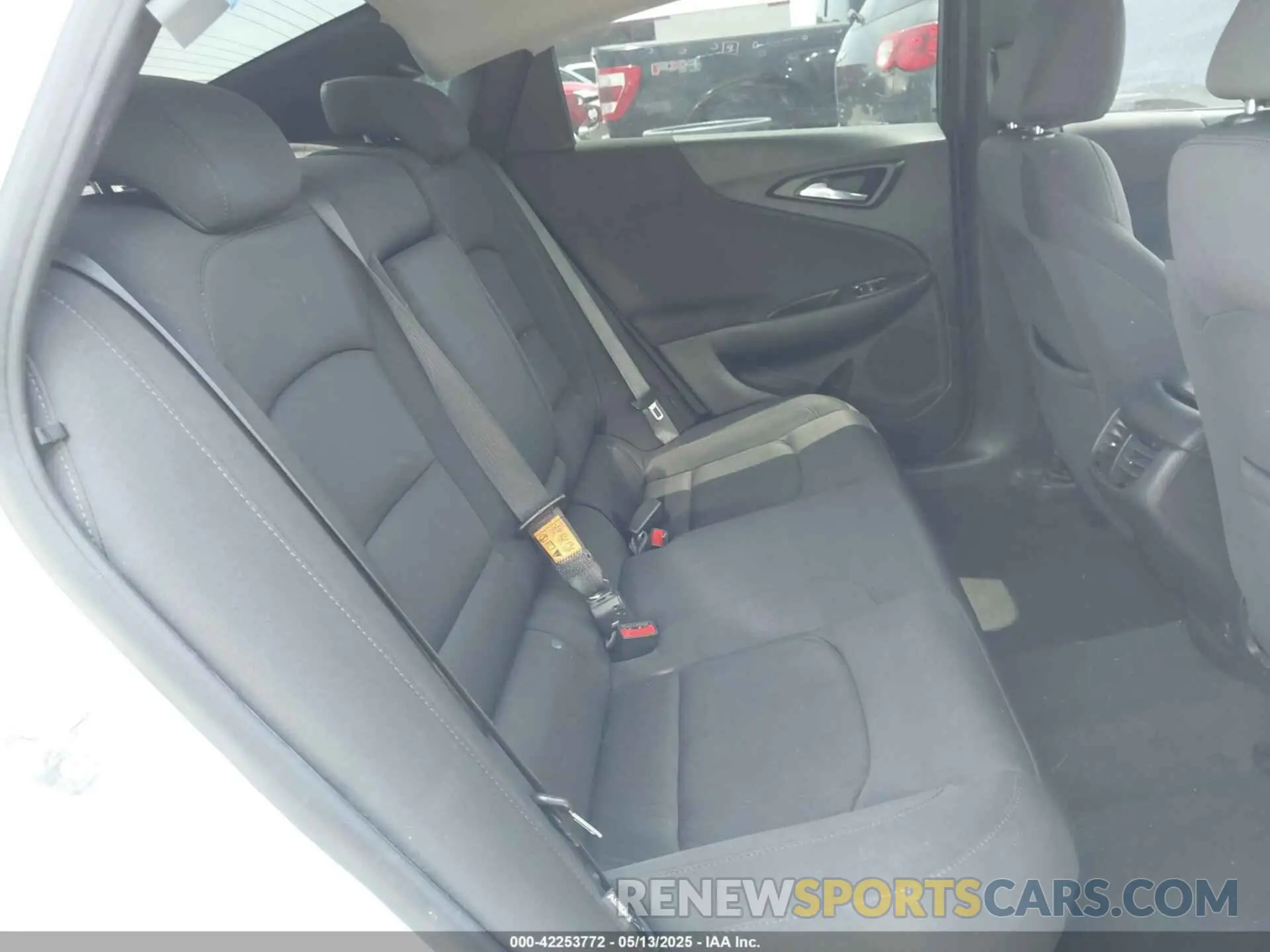 8 Photograph of a damaged car 1G1ZD5ST6MF077774 CHEVROLET MALIBU 2021
