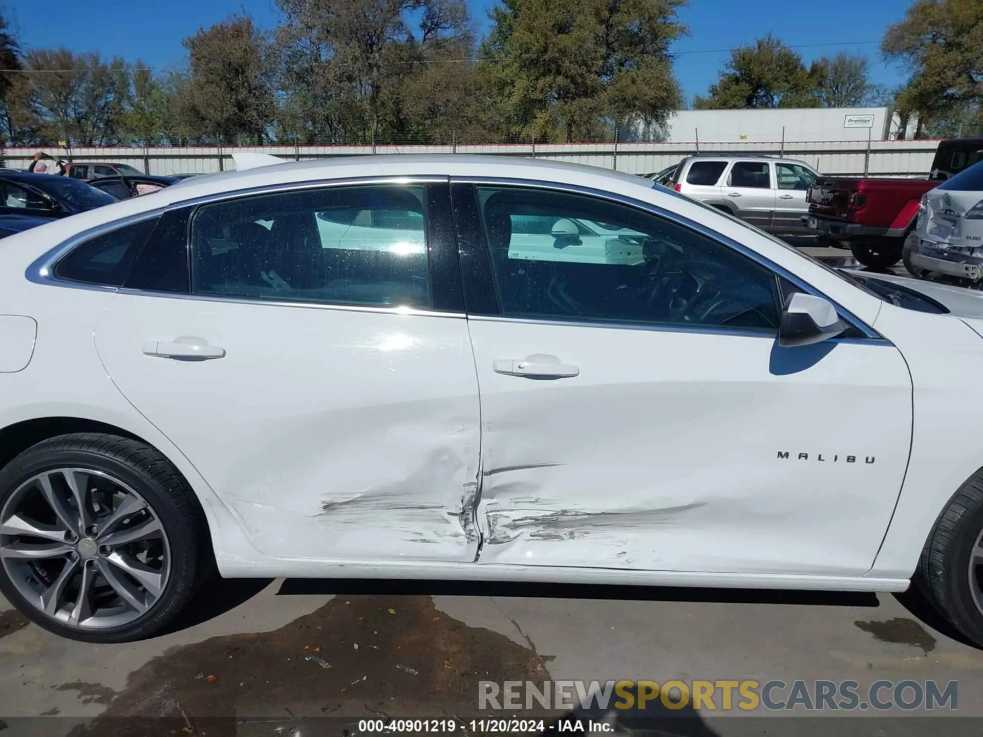 13 Photograph of a damaged car 1G1ZD5ST7MF003098 CHEVROLET MALIBU 2021