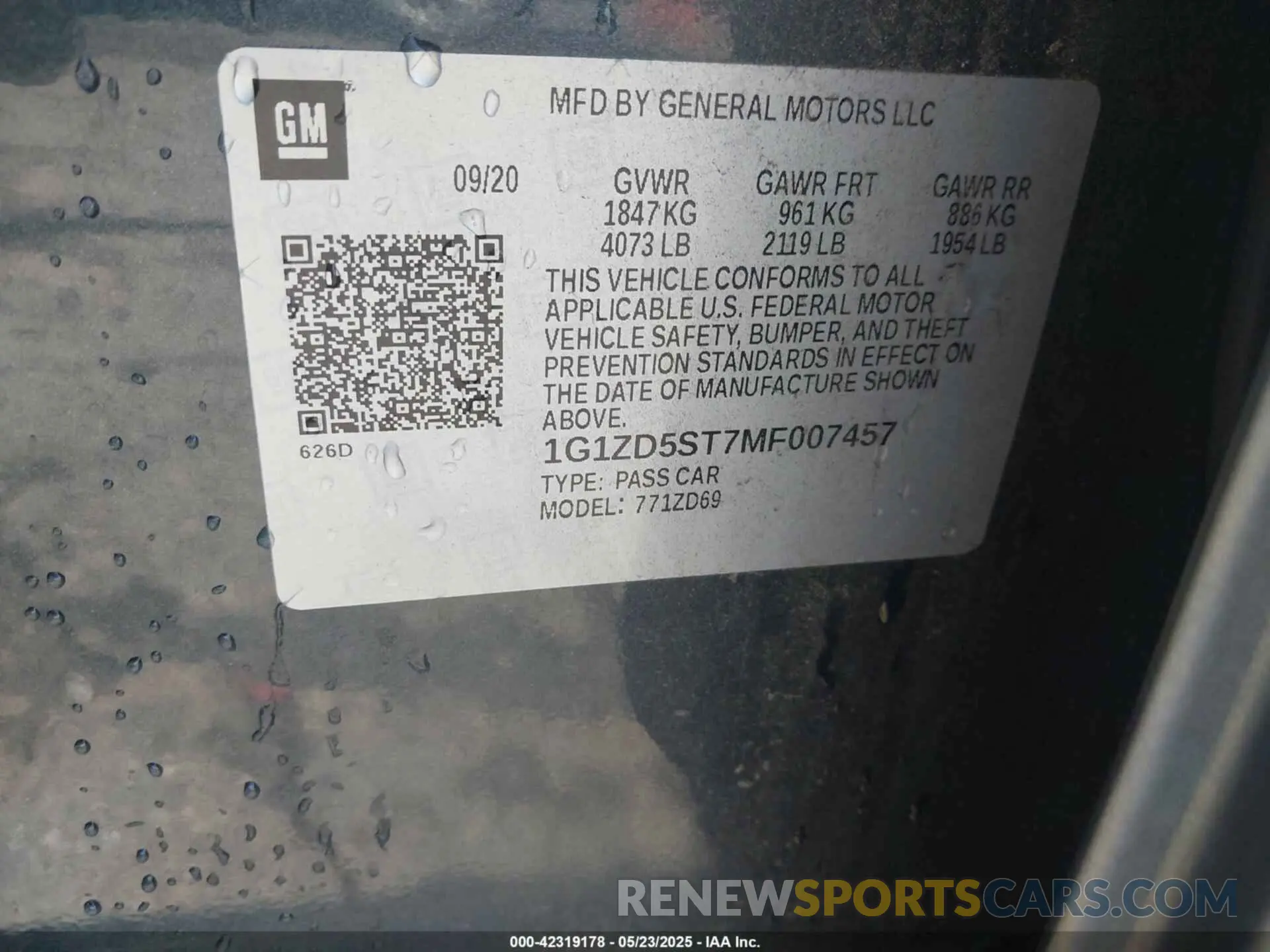 9 Photograph of a damaged car 1G1ZD5ST7MF007457 CHEVROLET MALIBU 2021