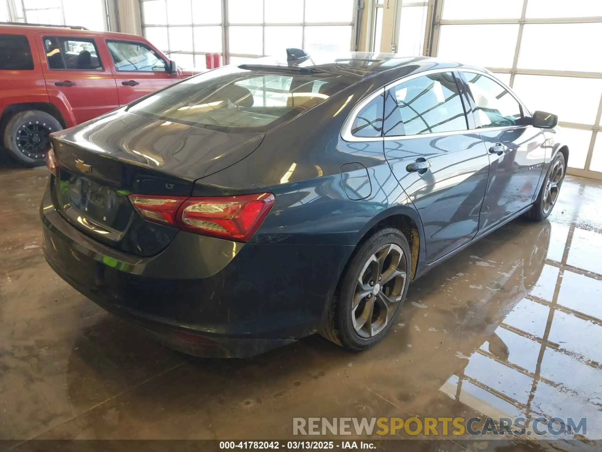 4 Photograph of a damaged car 1G1ZD5ST7MF008723 CHEVROLET MALIBU 2021