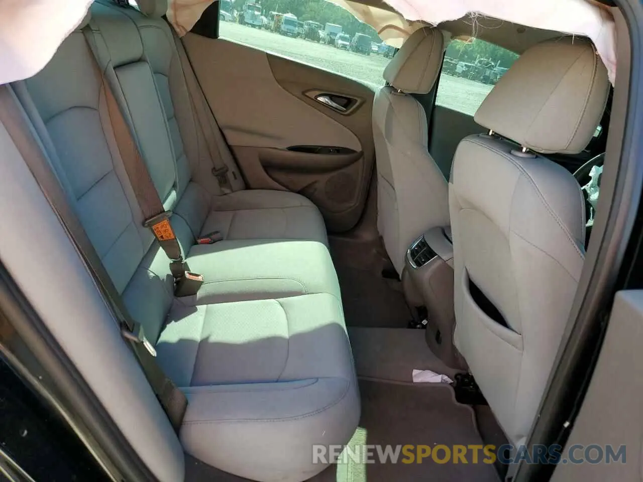 10 Photograph of a damaged car 1G1ZD5ST7MF016904 CHEVROLET MALIBU 2021