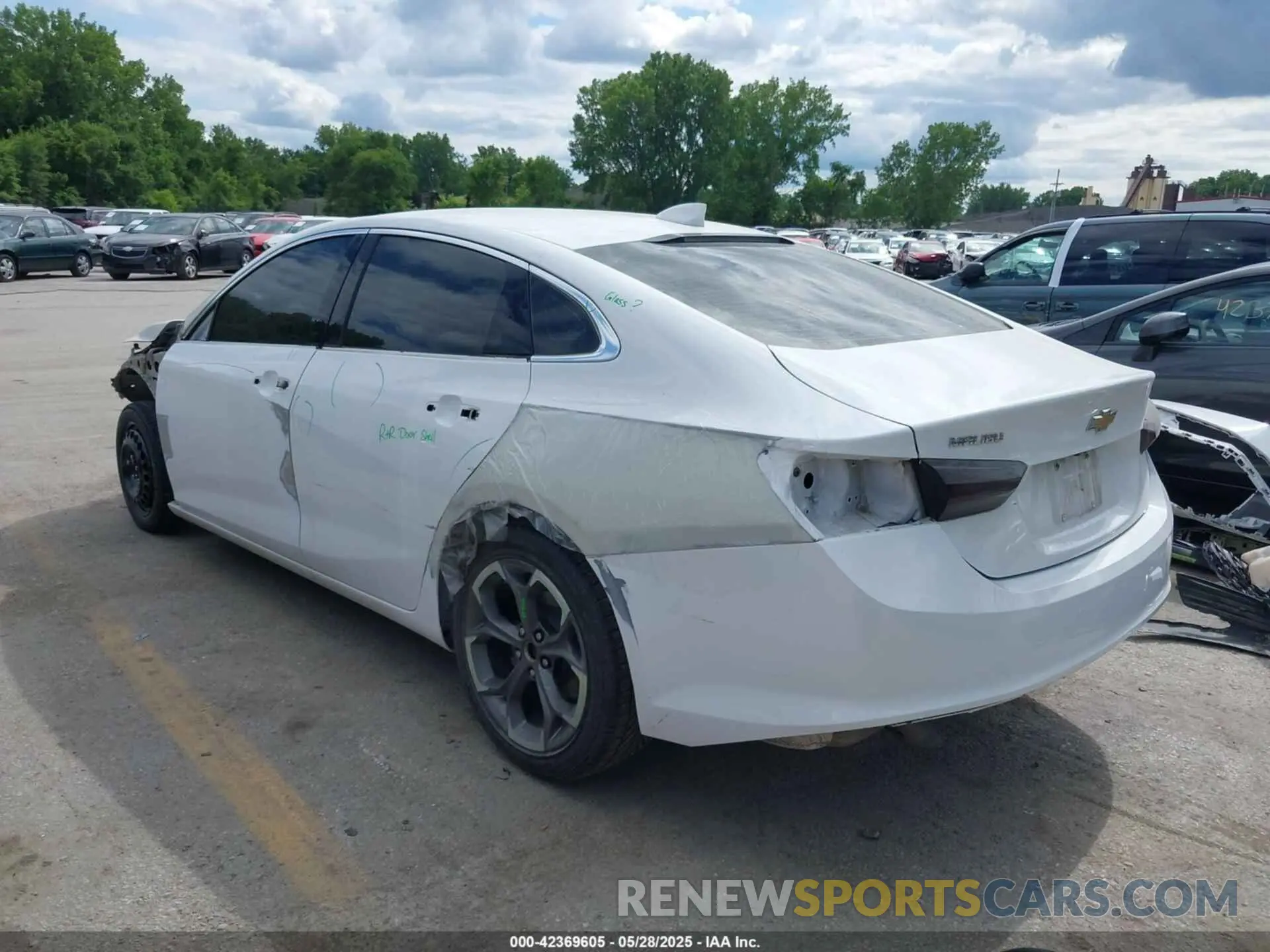 3 Photograph of a damaged car 1G1ZD5ST7MF026137 CHEVROLET MALIBU 2021