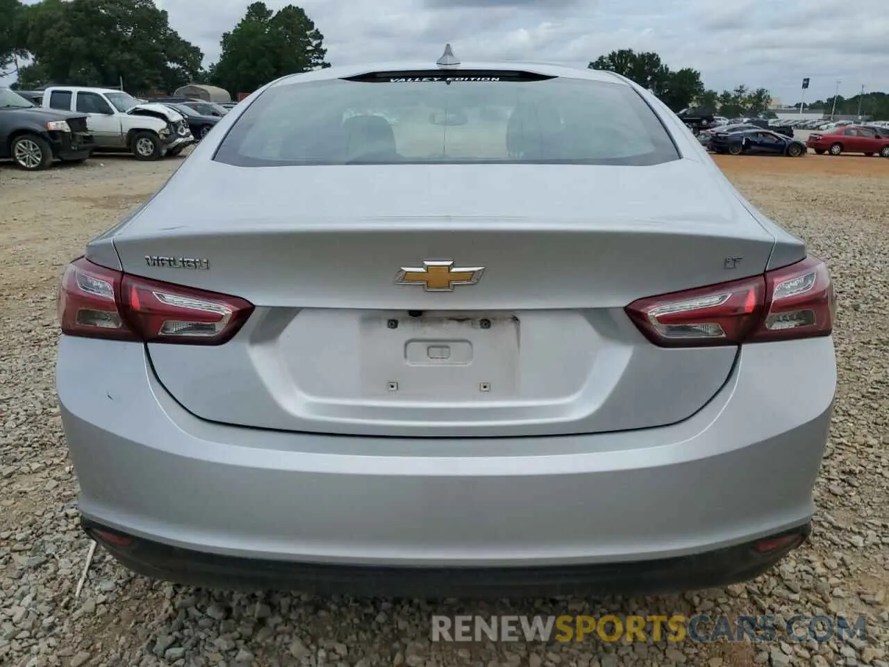 6 Photograph of a damaged car 1G1ZD5ST7MF028938 CHEVROLET MALIBU 2021