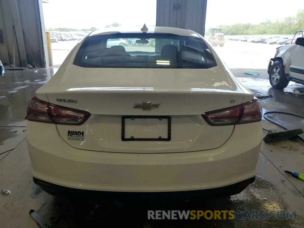 6 Photograph of a damaged car 1G1ZD5ST7MF048719 CHEVROLET MALIBU 2021