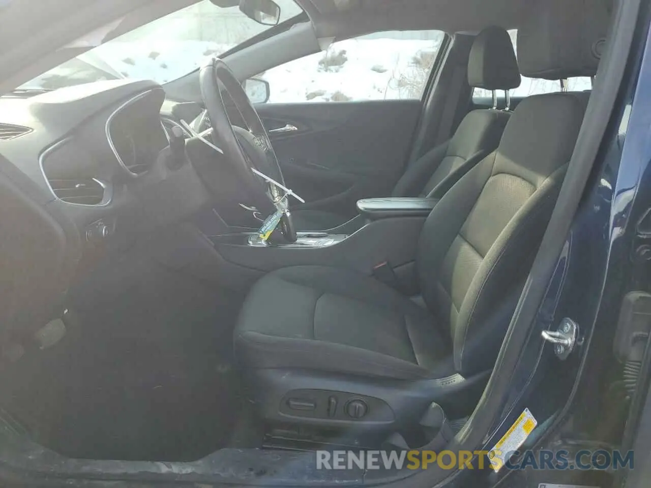 7 Photograph of a damaged car 1G1ZD5ST7MF052155 CHEVROLET MALIBU 2021