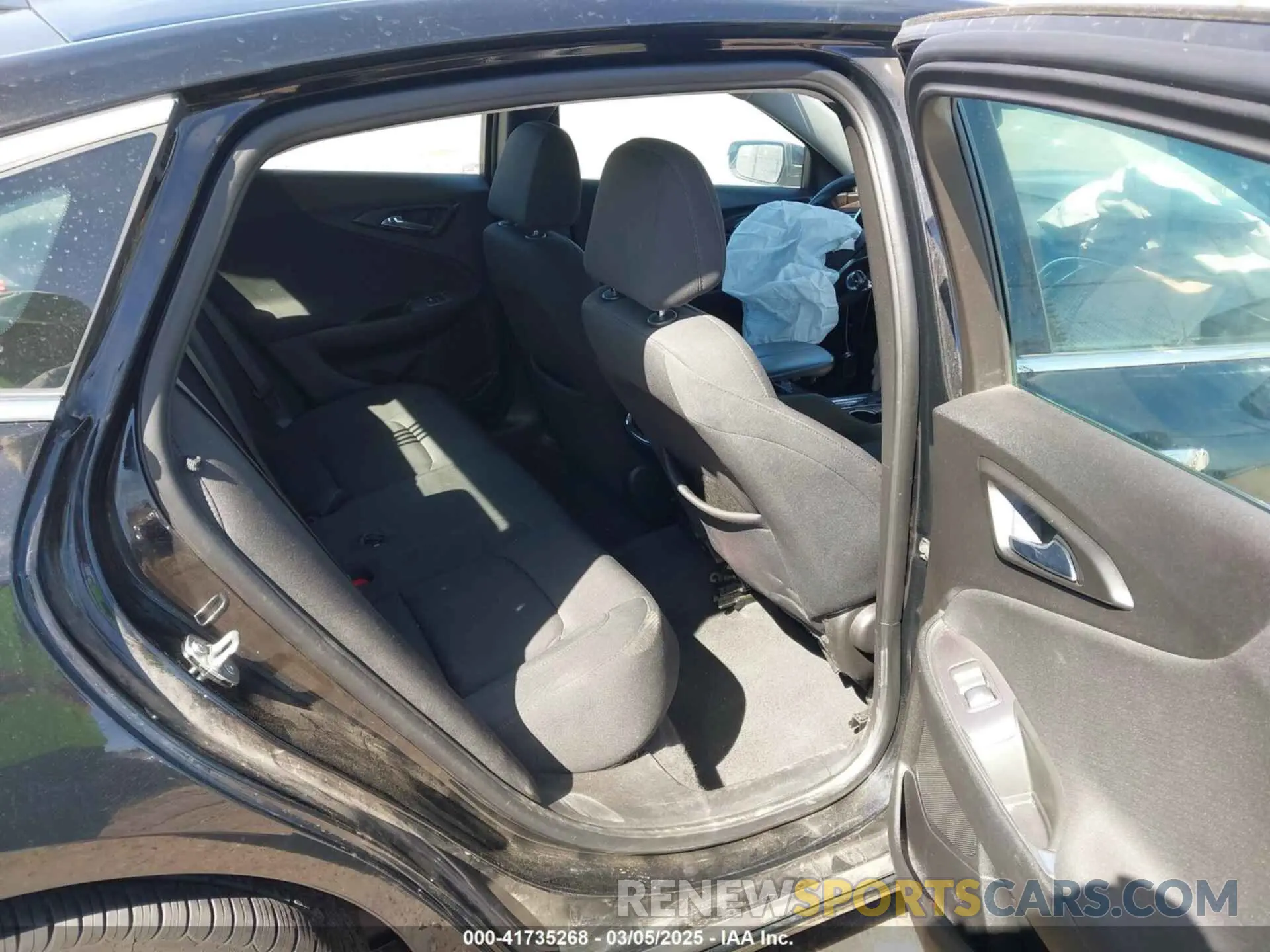 8 Photograph of a damaged car 1G1ZD5ST7MF065391 CHEVROLET MALIBU 2021