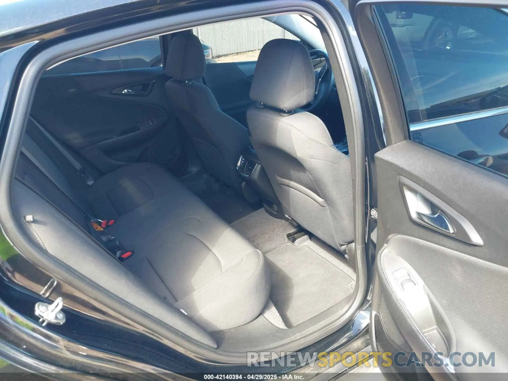 8 Photograph of a damaged car 1G1ZD5ST8MF003093 CHEVROLET MALIBU 2021