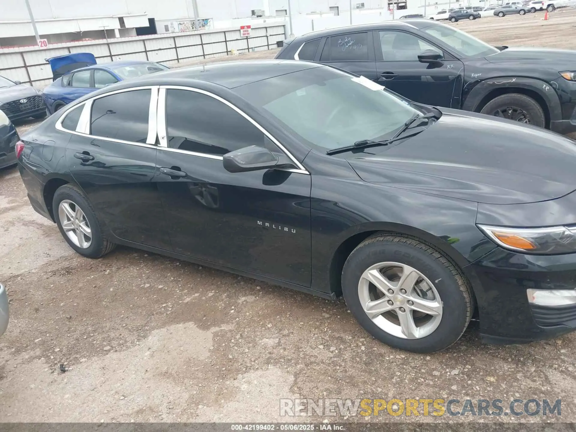13 Photograph of a damaged car 1G1ZD5ST8MF004762 CHEVROLET MALIBU 2021