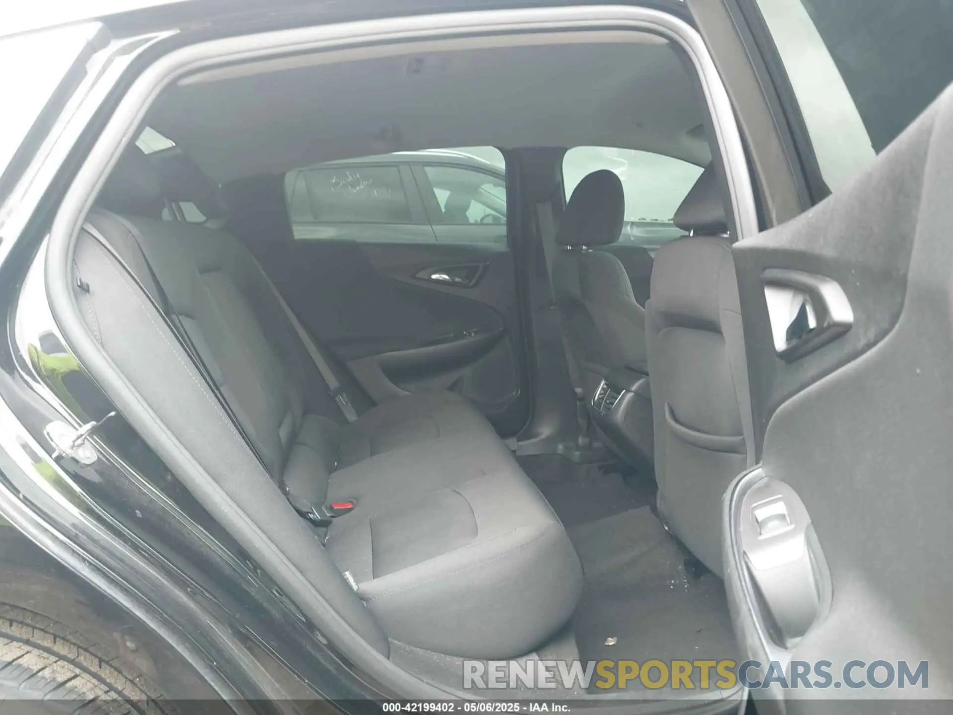 8 Photograph of a damaged car 1G1ZD5ST8MF004762 CHEVROLET MALIBU 2021