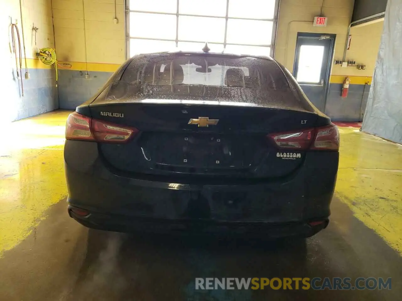 6 Photograph of a damaged car 1G1ZD5ST8MF016913 CHEVROLET MALIBU 2021