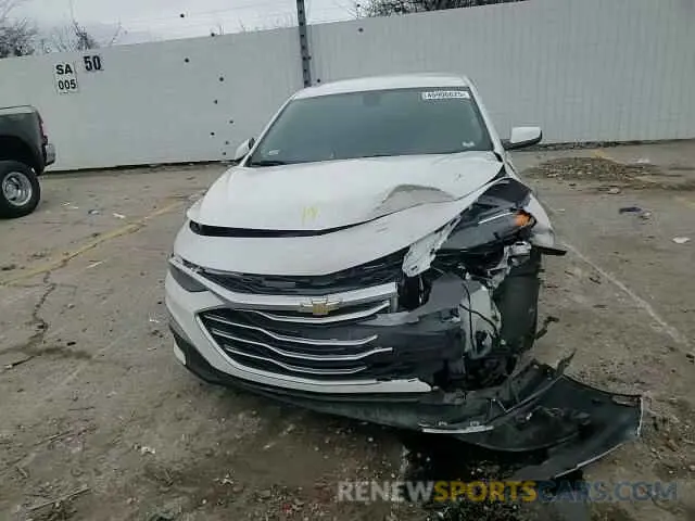 11 Photograph of a damaged car 1G1ZD5ST8MF070812 CHEVROLET MALIBU 2021