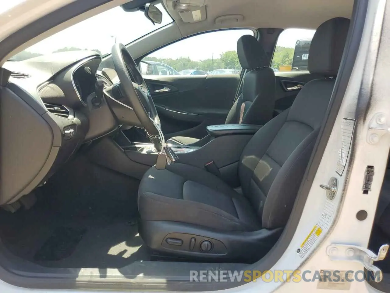 7 Photograph of a damaged car 1G1ZD5ST8MF073354 CHEVROLET MALIBU 2021