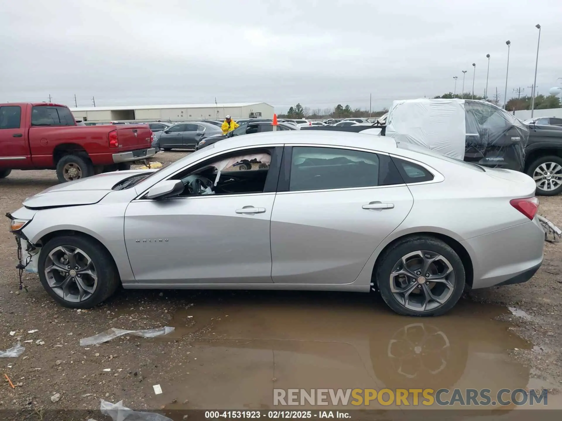 14 Photograph of a damaged car 1G1ZD5ST8MF077534 CHEVROLET MALIBU 2021