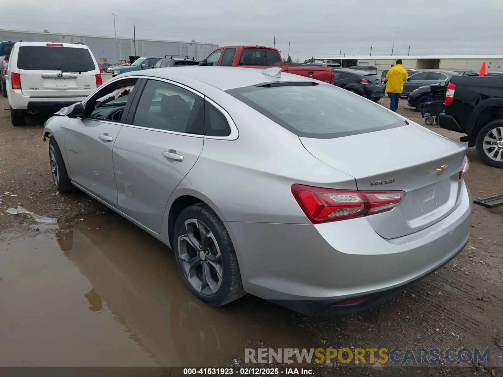 3 Photograph of a damaged car 1G1ZD5ST8MF077534 CHEVROLET MALIBU 2021