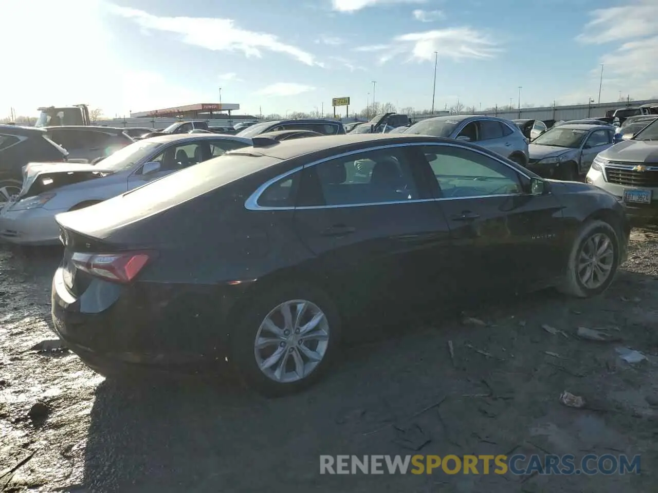 4 Photograph of a damaged car 1G1ZD5ST9MF002938 CHEVROLET MALIBU 2021