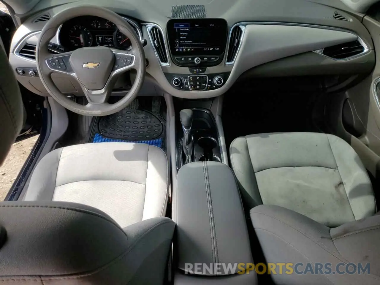 8 Photograph of a damaged car 1G1ZD5ST9MF019108 CHEVROLET MALIBU 2021