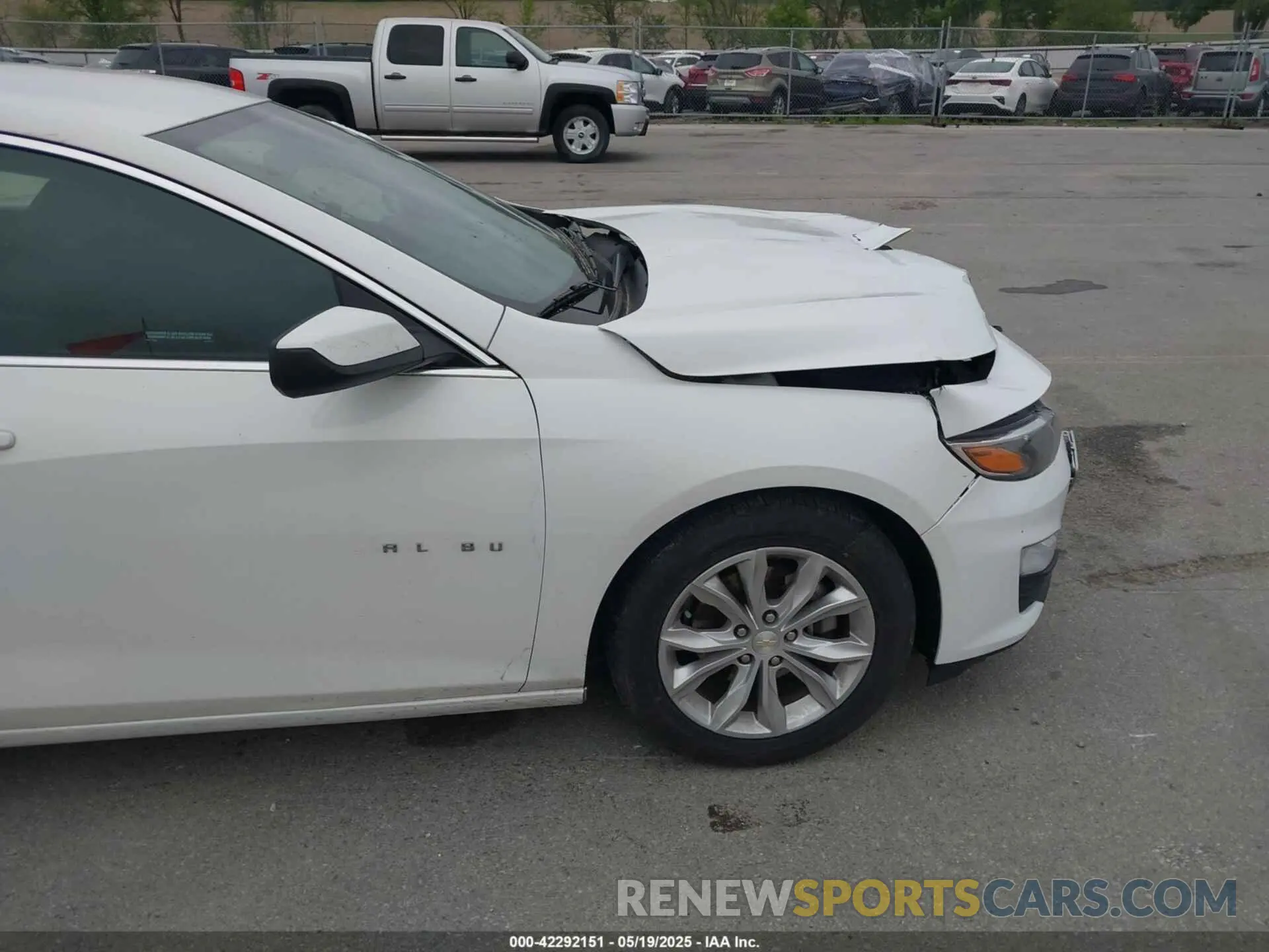 18 Photograph of a damaged car 1G1ZD5ST9MF025068 CHEVROLET MALIBU 2021