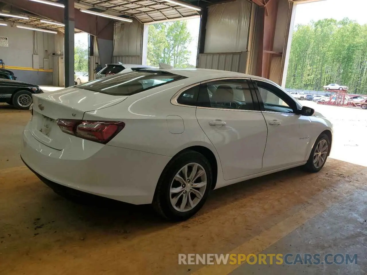 3 Photograph of a damaged car 1G1ZD5ST9MF028424 CHEVROLET MALIBU 2021