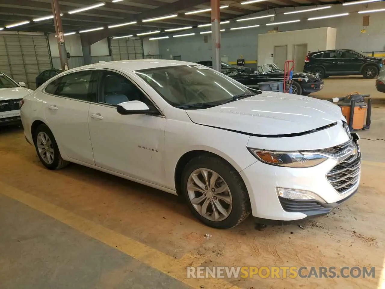 4 Photograph of a damaged car 1G1ZD5ST9MF028424 CHEVROLET MALIBU 2021