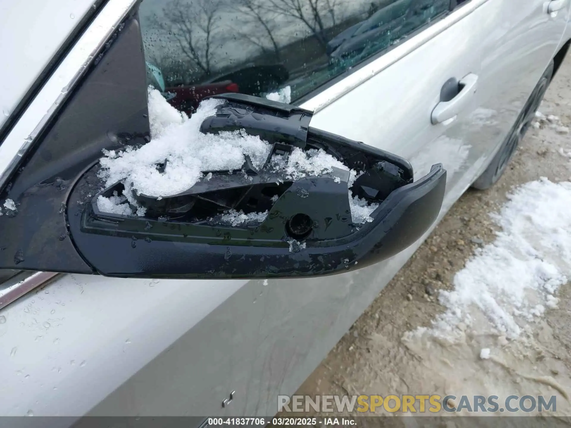 18 Photograph of a damaged car 1G1ZD5ST9MF034742 CHEVROLET MALIBU 2021