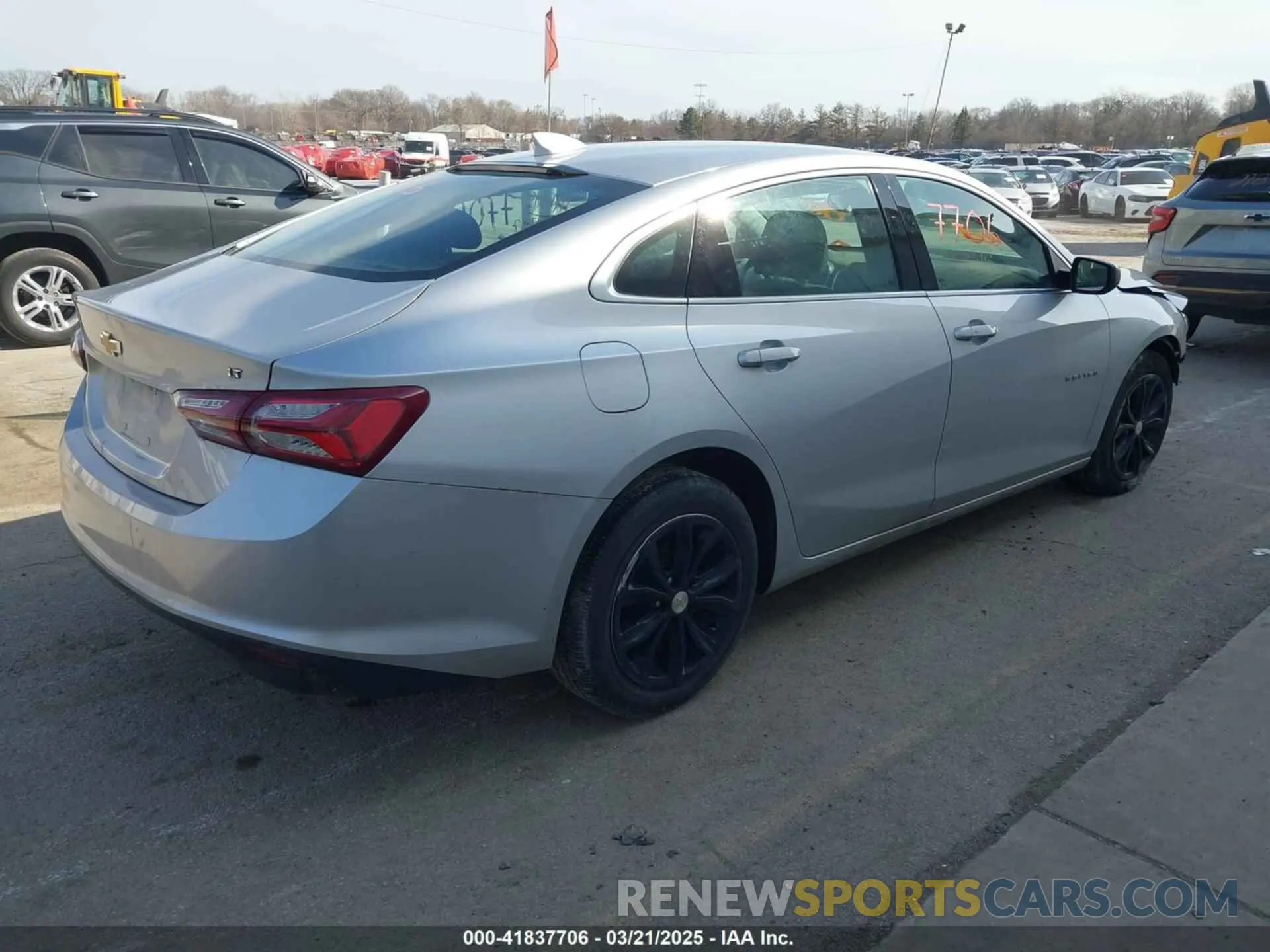4 Photograph of a damaged car 1G1ZD5ST9MF034742 CHEVROLET MALIBU 2021