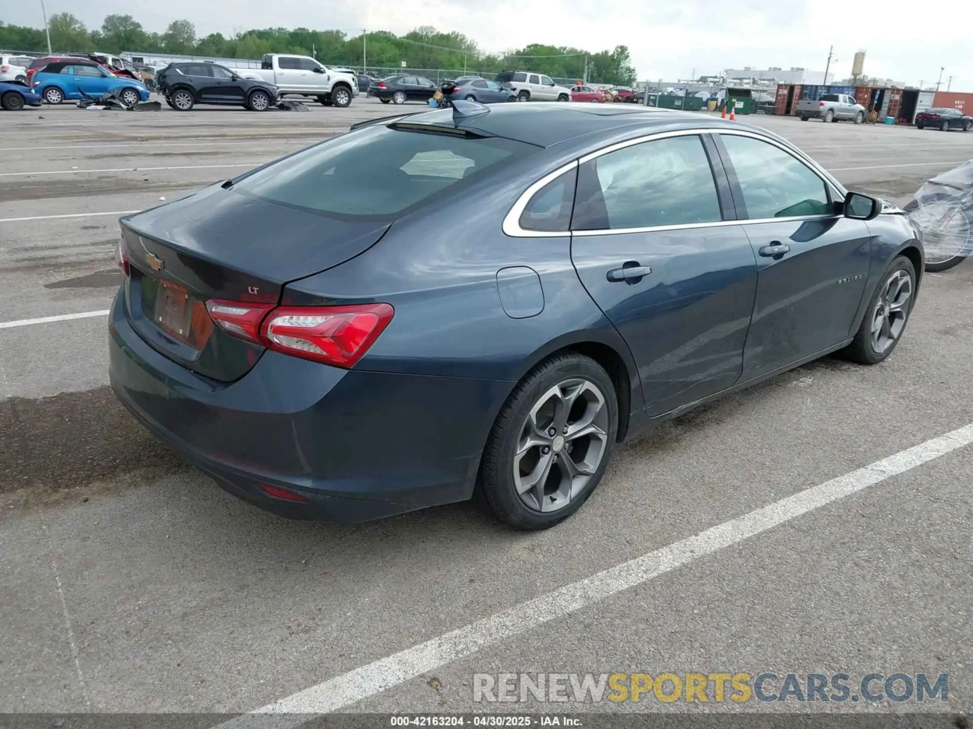 4 Photograph of a damaged car 1G1ZD5STXMF009297 CHEVROLET MALIBU 2021