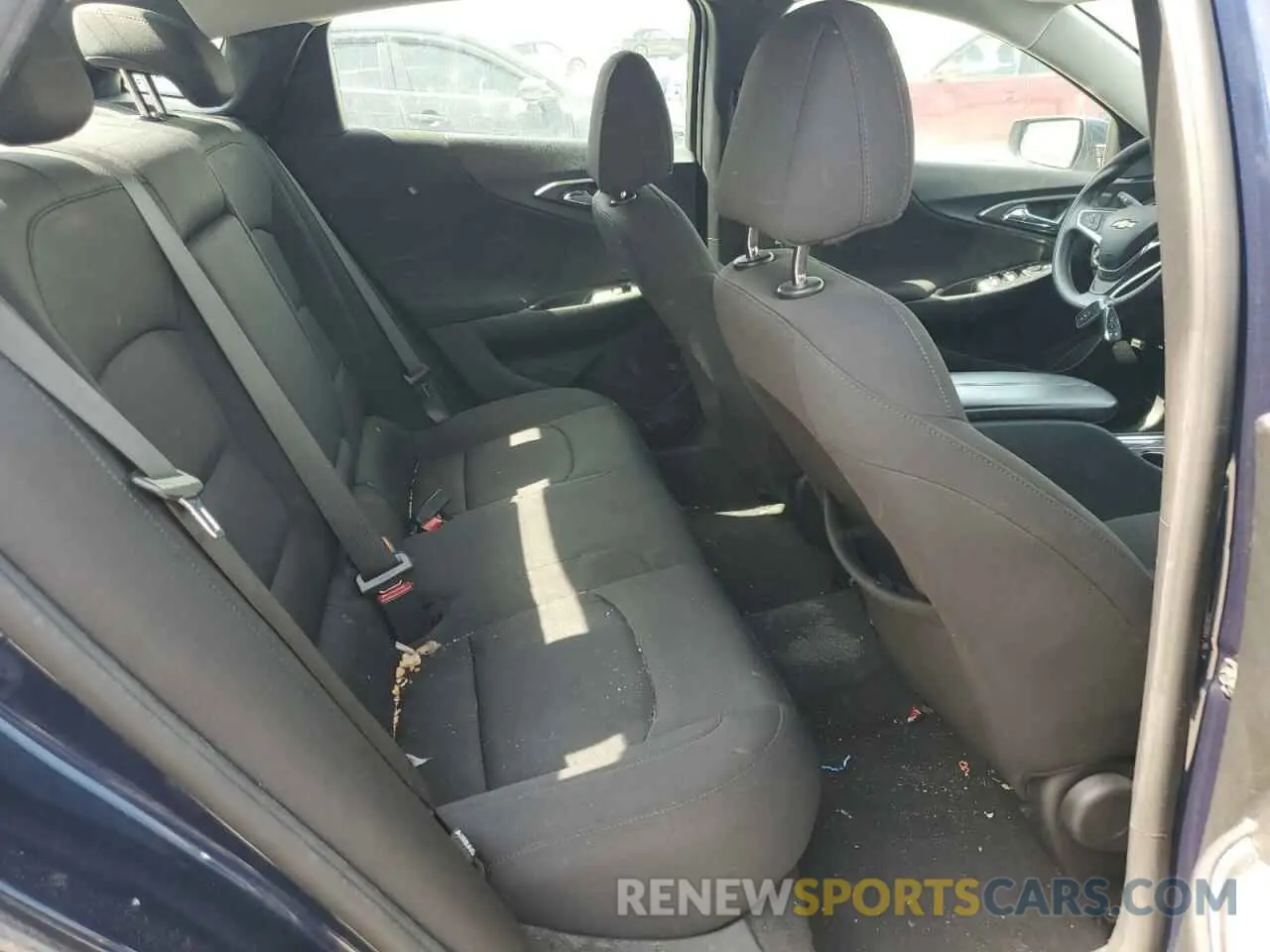 10 Photograph of a damaged car 1G1ZD5STXMF018811 CHEVROLET MALIBU 2021