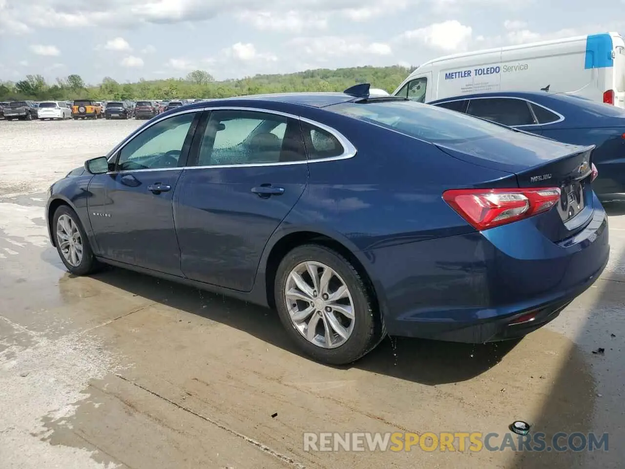 2 Photograph of a damaged car 1G1ZD5STXMF018811 CHEVROLET MALIBU 2021