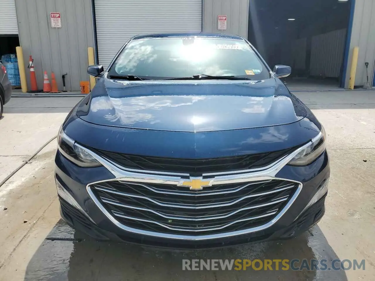 5 Photograph of a damaged car 1G1ZD5STXMF018811 CHEVROLET MALIBU 2021