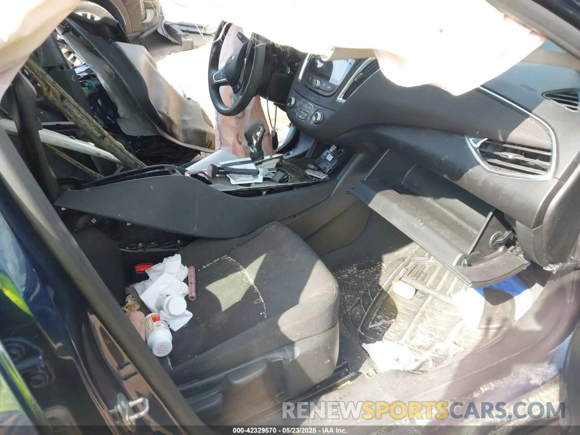 5 Photograph of a damaged car 1G1ZD5STXMF022759 CHEVROLET MALIBU 2021