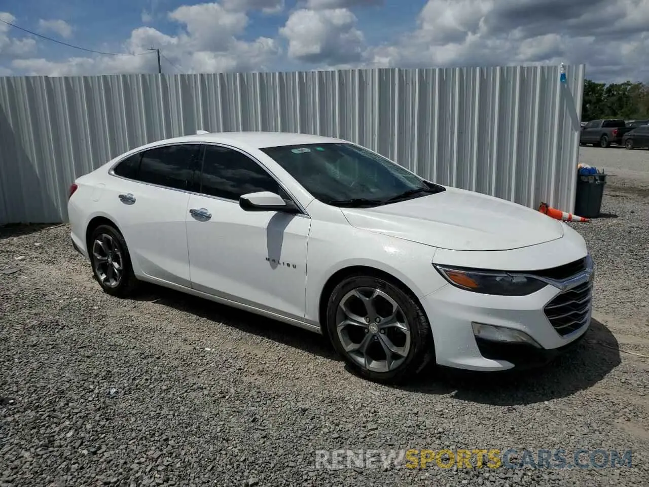 4 Photograph of a damaged car 1G1ZD5STXMF030585 CHEVROLET MALIBU 2021