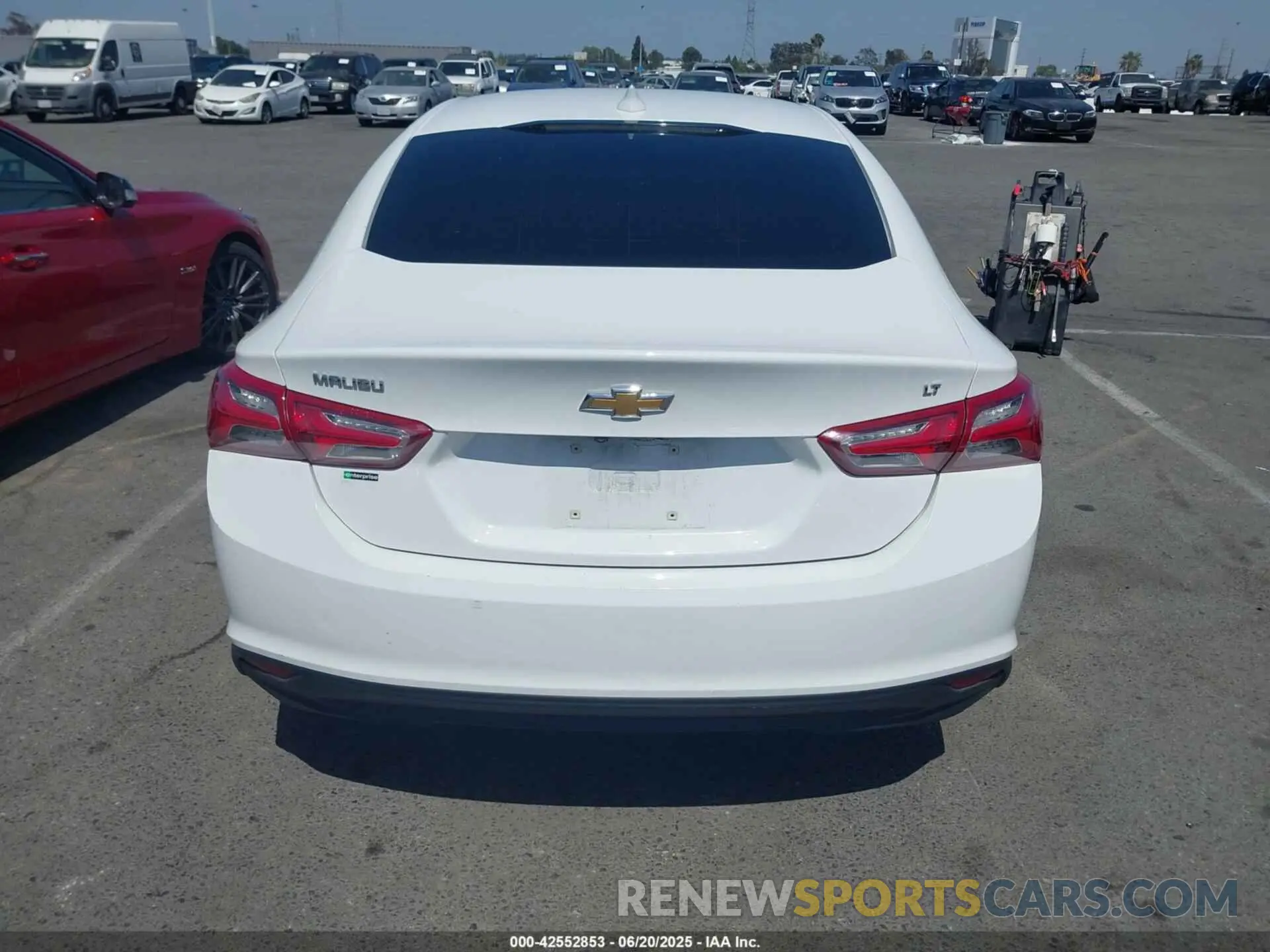 15 Photograph of a damaged car 1G1ZD5STXMF060864 CHEVROLET MALIBU 2021