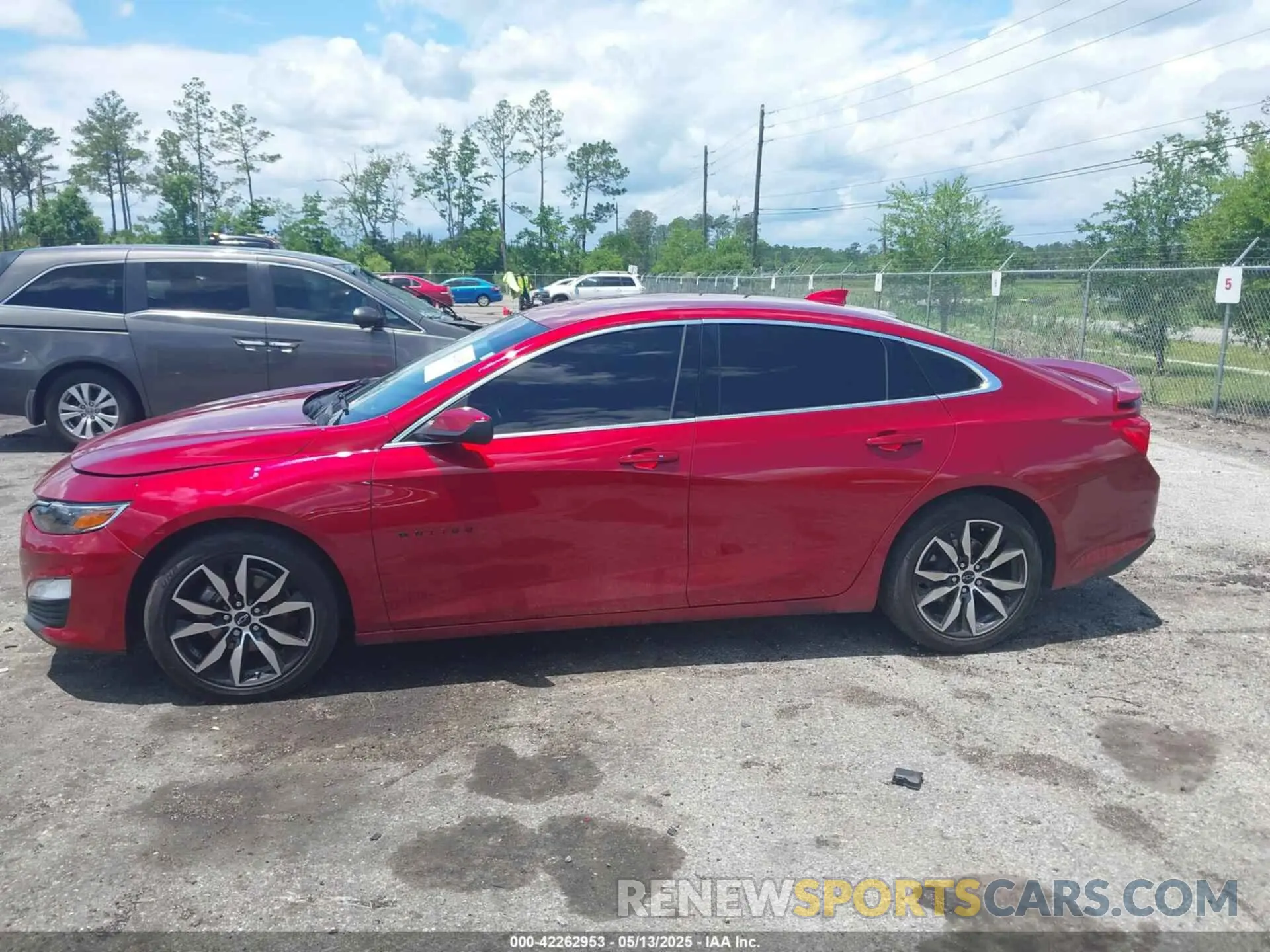13 Photograph of a damaged car 1G1ZG5ST0MF057107 CHEVROLET MALIBU 2021